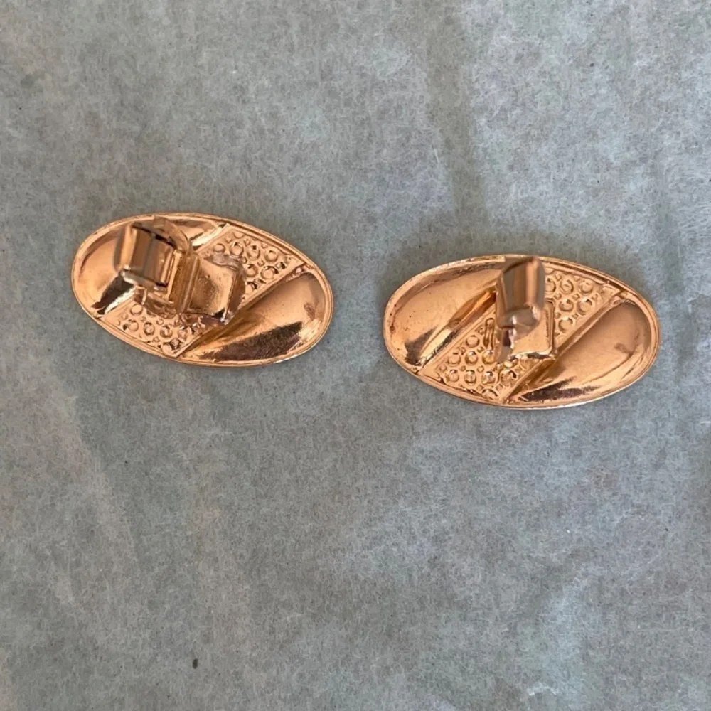 Vintage cuff links